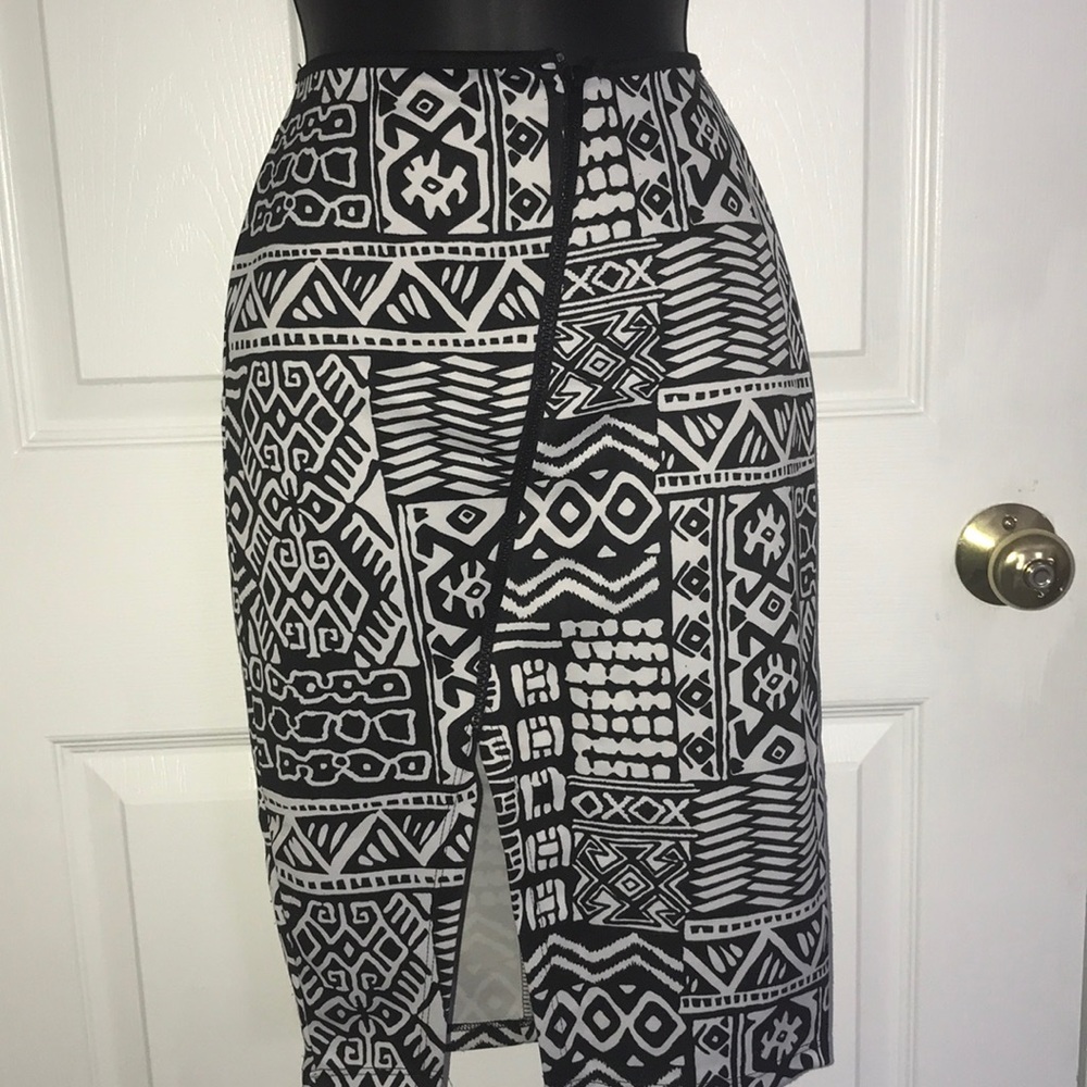 Sexy zipper front skirt
